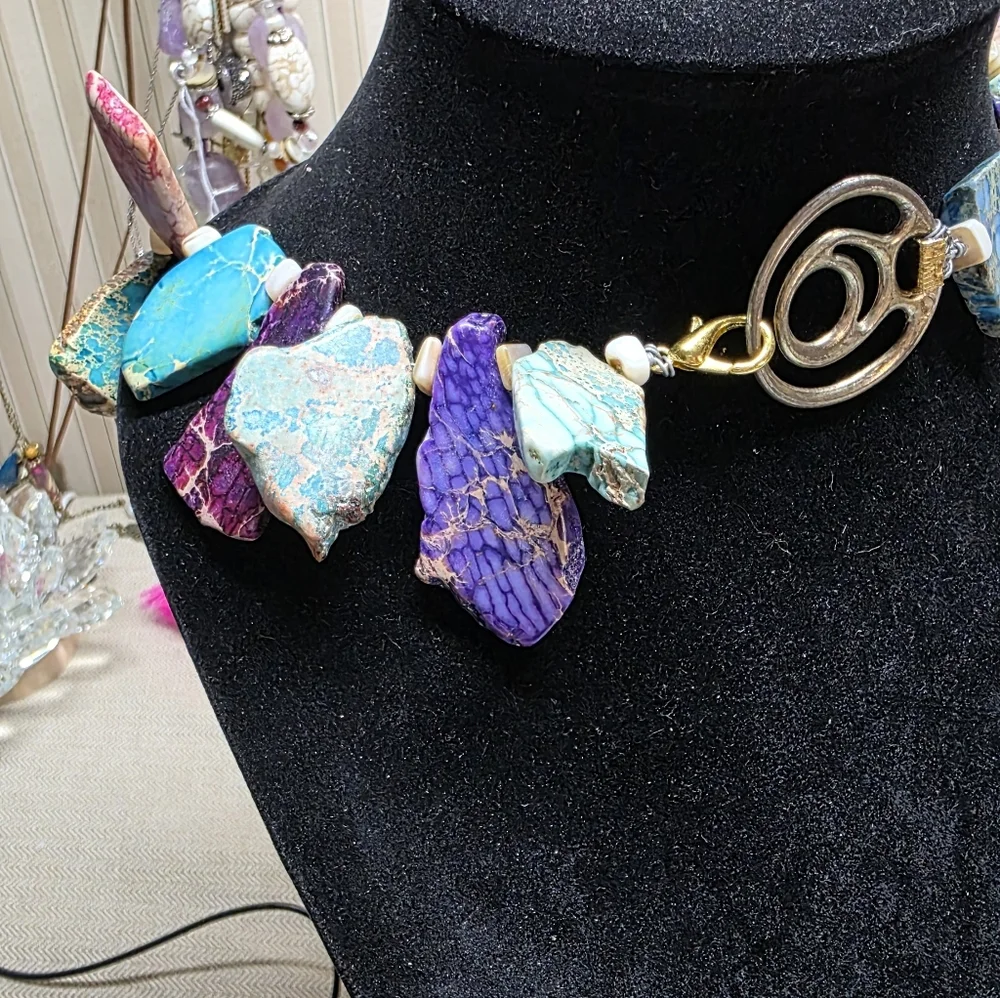 STATEMENT 32 Pieces Of Imperial Jasper And Turquoise On This Stunning Necklace - Picture 13 of 14